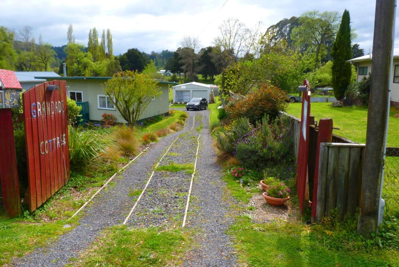 Grandad'S Homestay 298 Taumarunui Exteriör bild
